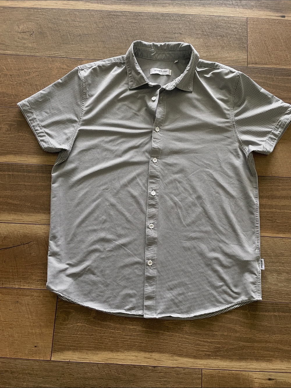 Kenneth Cole Short-Sleeve Button-Down Shirt in Gray Check